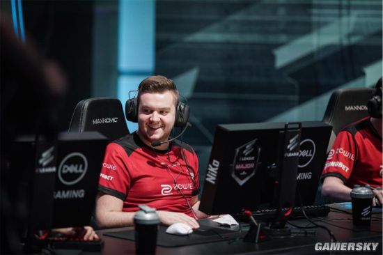 Aurora和 Legacy 晋级PGL Masters Bucharest 2025决赛